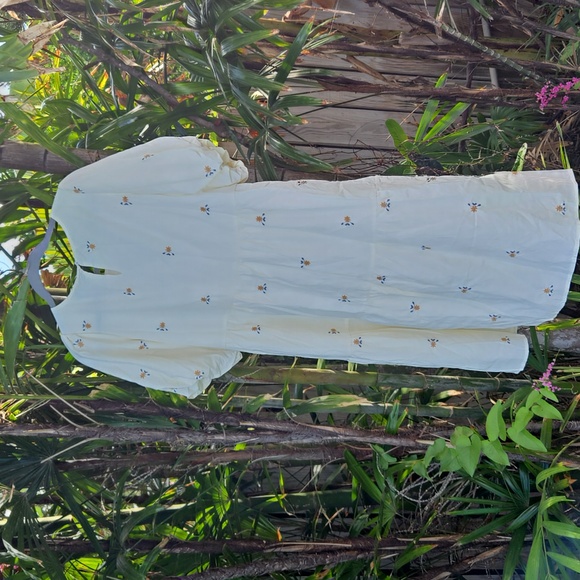 Polagram Cream Floral Dress - Picture 7 of 8